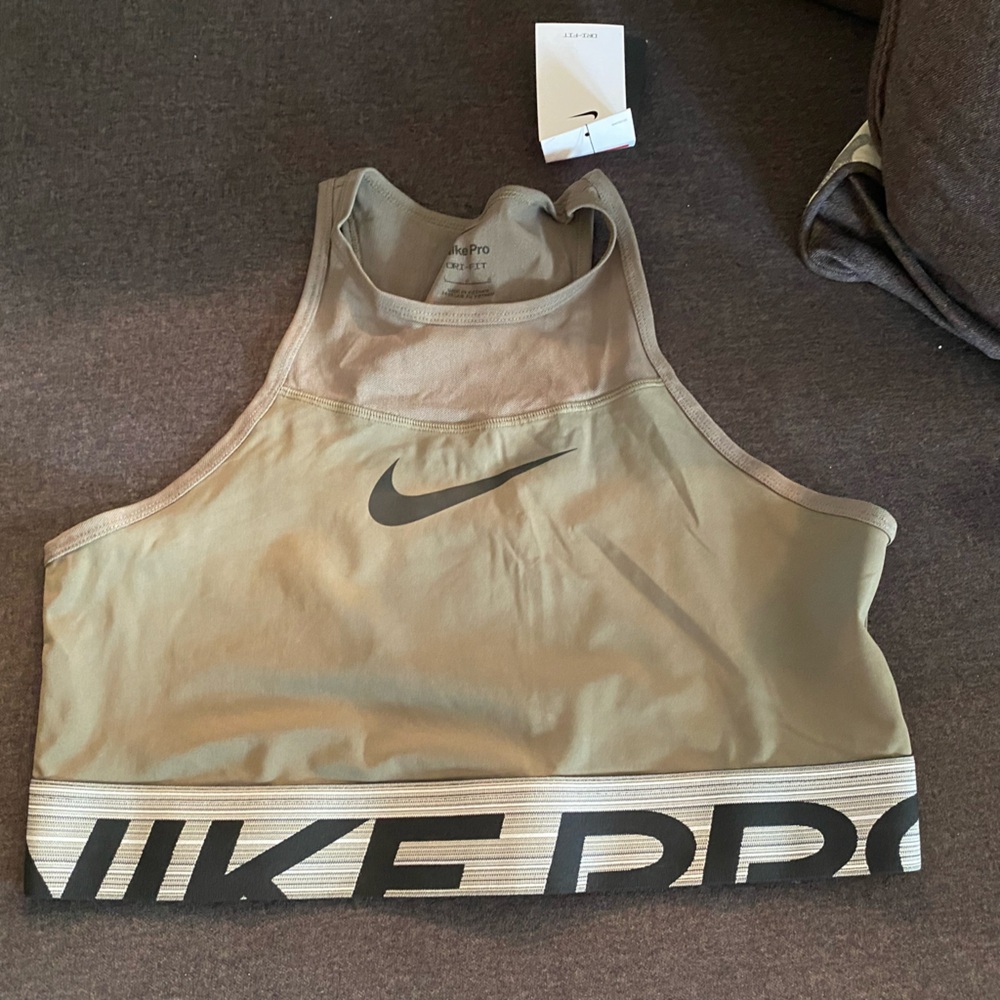 Nike Pro Sports Bra
